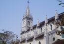 Các nhà thờ ở Việt Nam có biểu tượng con Gà
